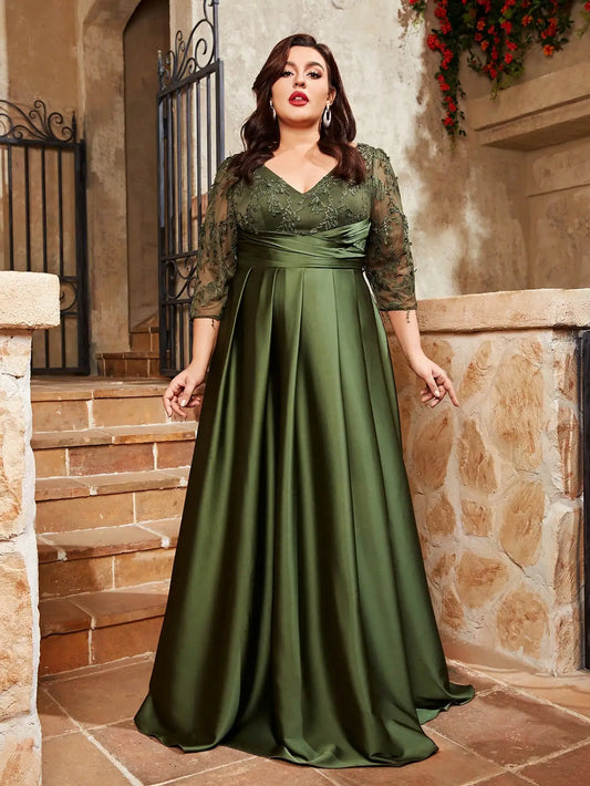 Plus size v-neck lace embroidery long dress